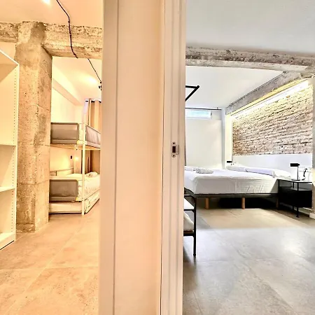 Апартаменты Turia Gardens & Science & Center *