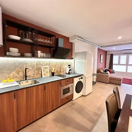 Turia Gardens & Science & Center Апартаменты